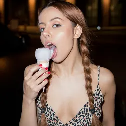 Vanna Bardot in 'Jules Jordan' A Date With The Ice Creampie Man (Thumbnail 10)